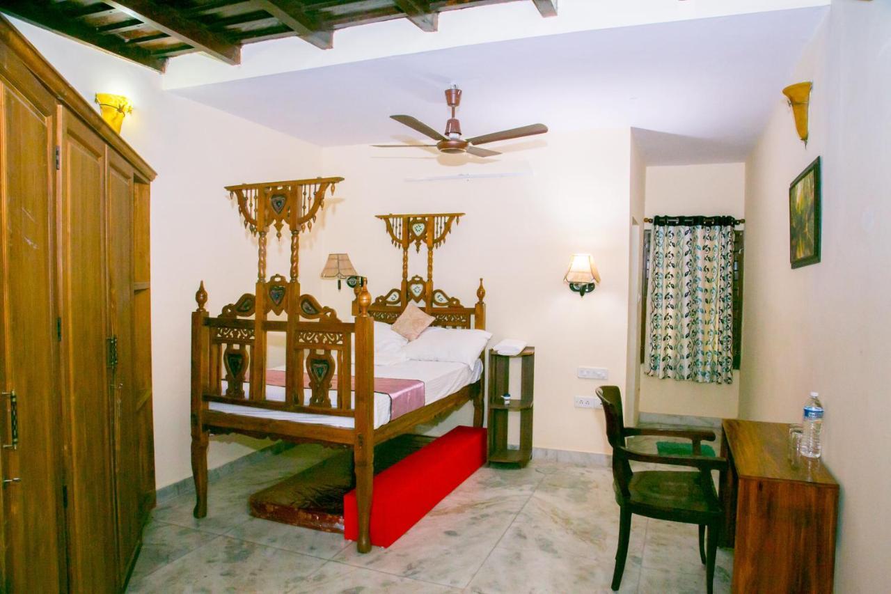 Trium Heritage Villa Chengannur Eksteriør bilde